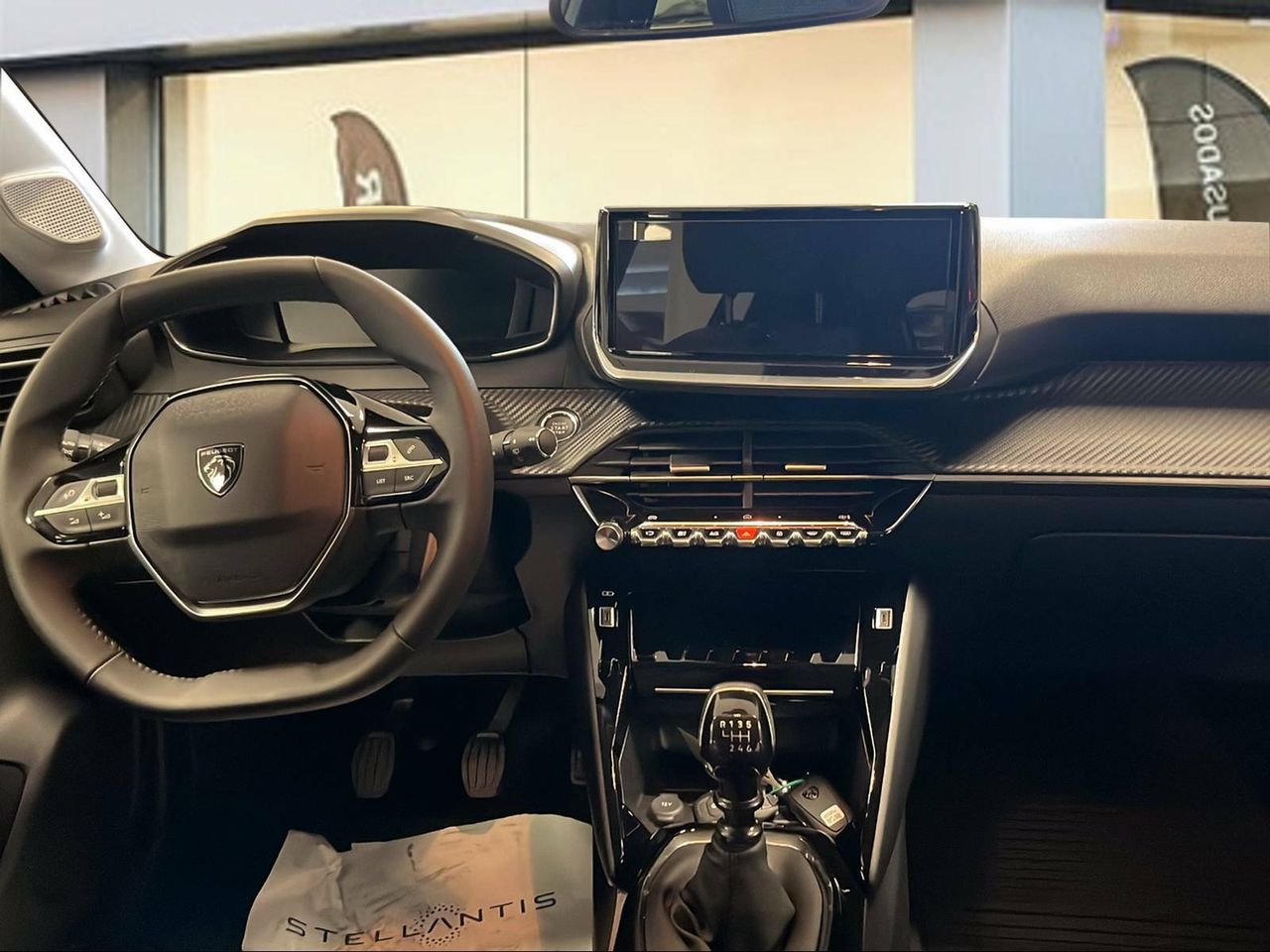 Foto Peugeot 208 8