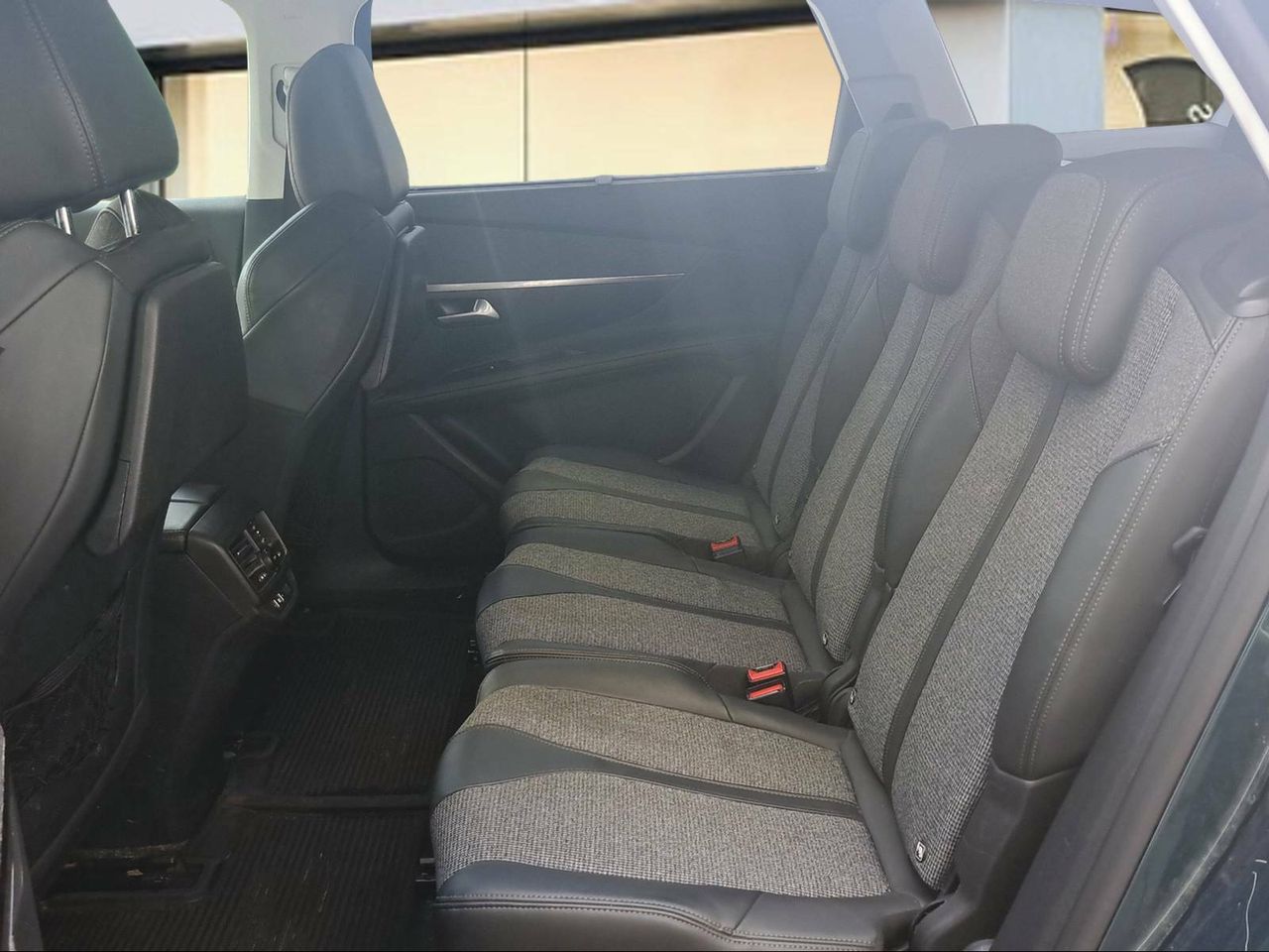 Foto Peugeot 5008 10