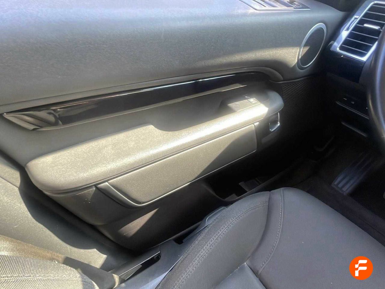 Foto Land-Rover Discovery 19