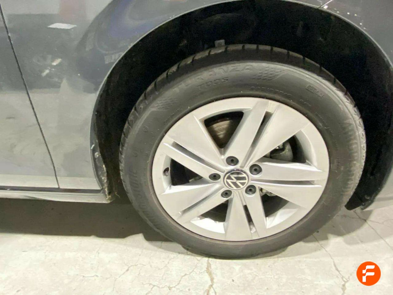 Foto Volkswagen Golf 17