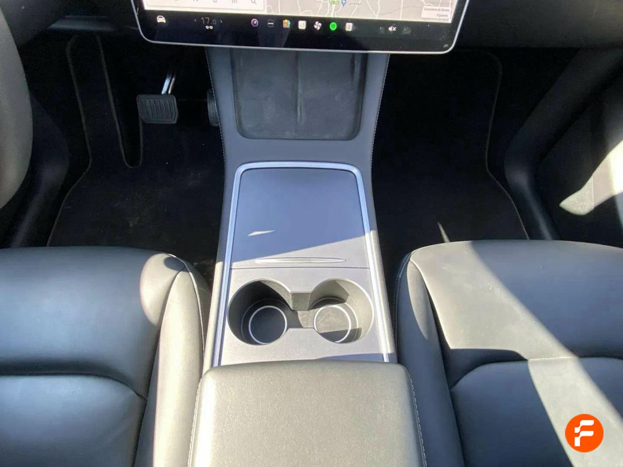 Foto Tesla Model Y 11