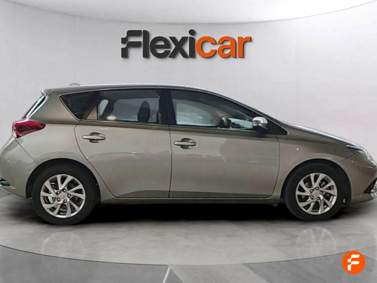 Foto Toyota Auris 9