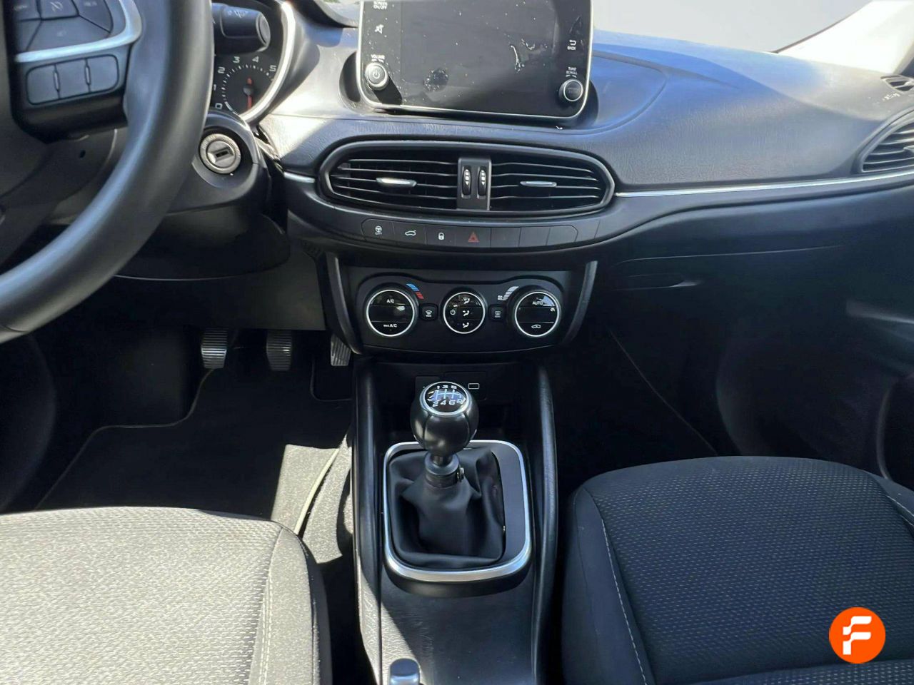 Foto Fiat Tipo 12