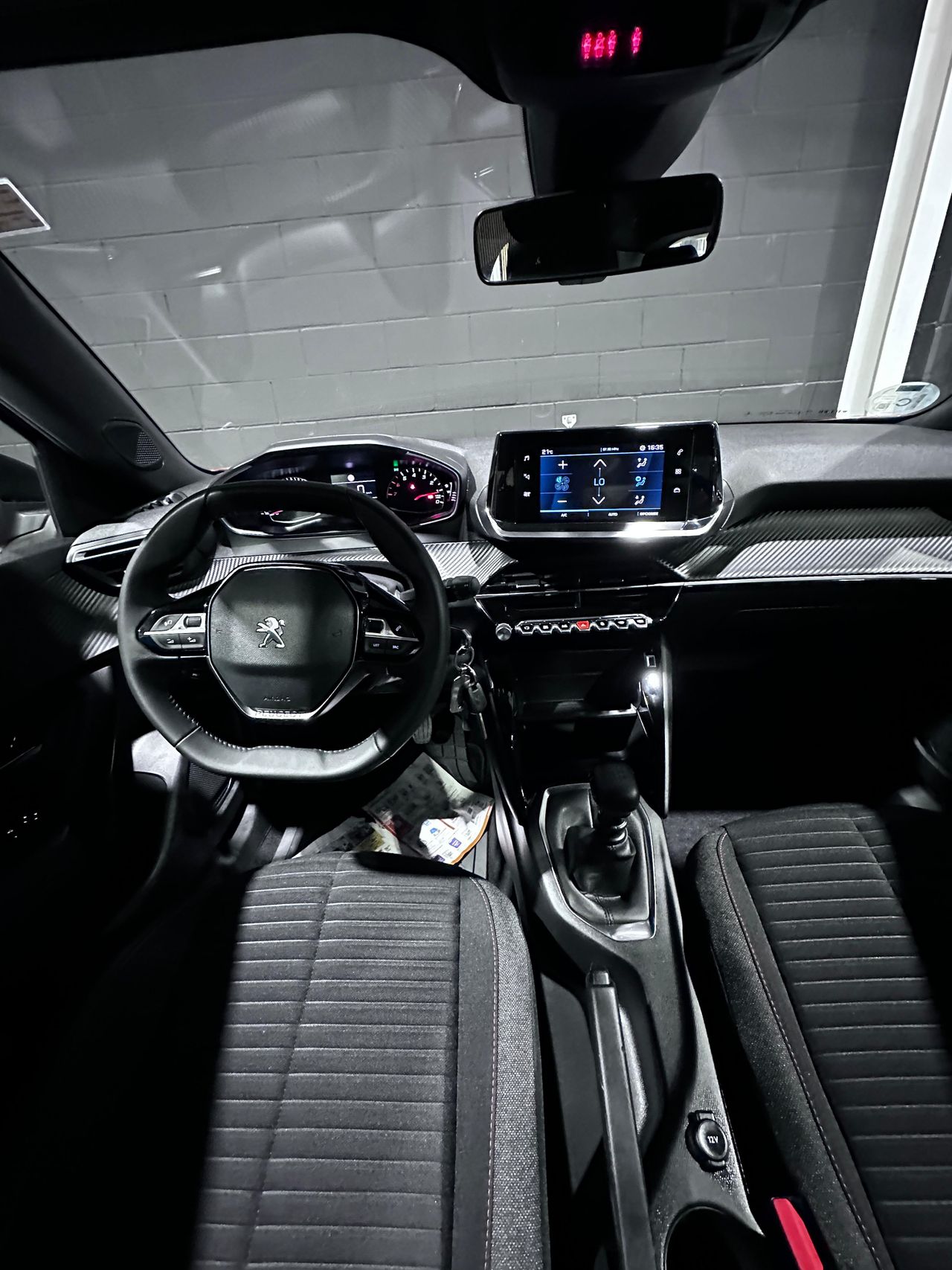 Foto Peugeot 2008 11