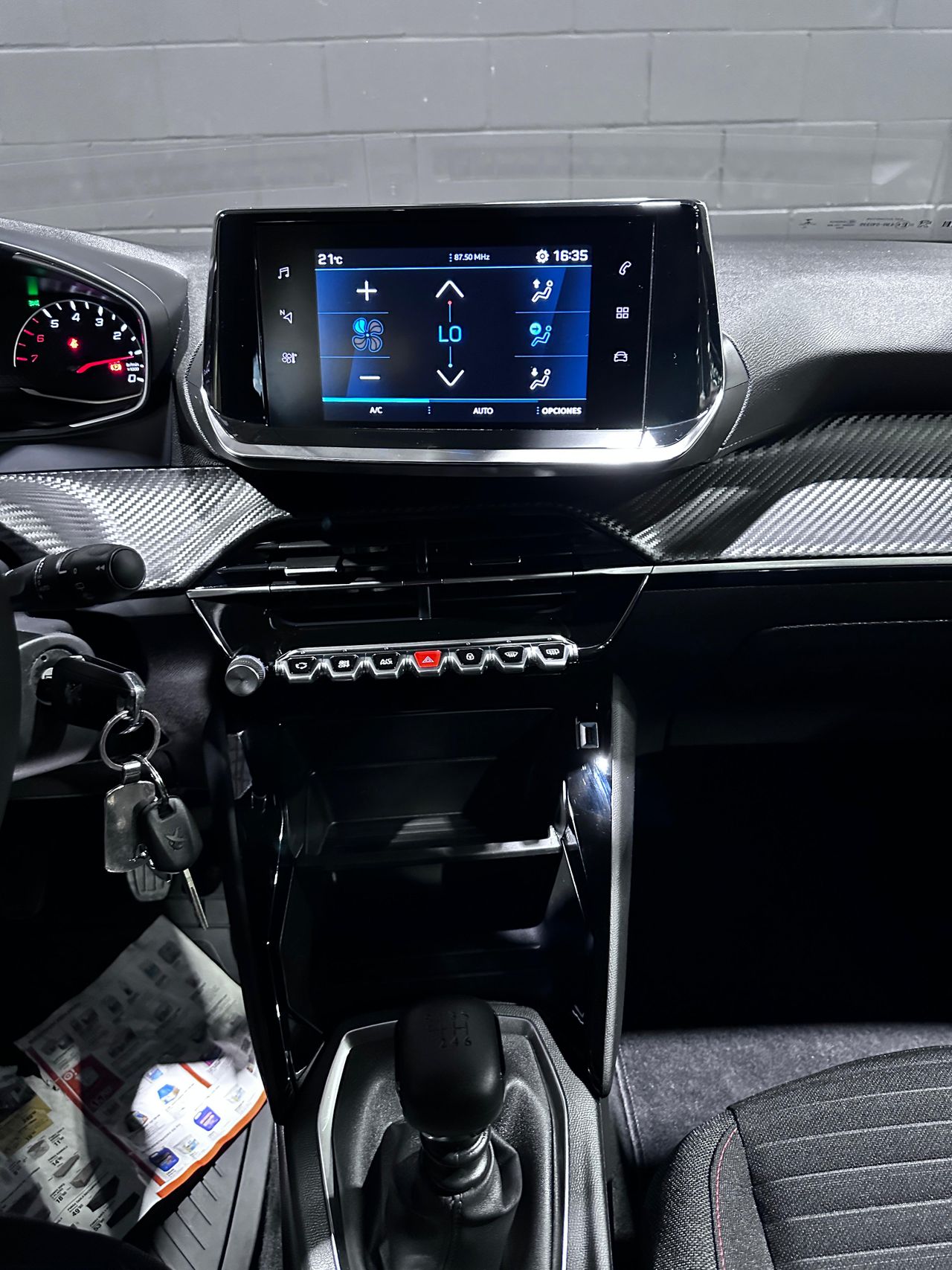 Foto Peugeot 2008 16