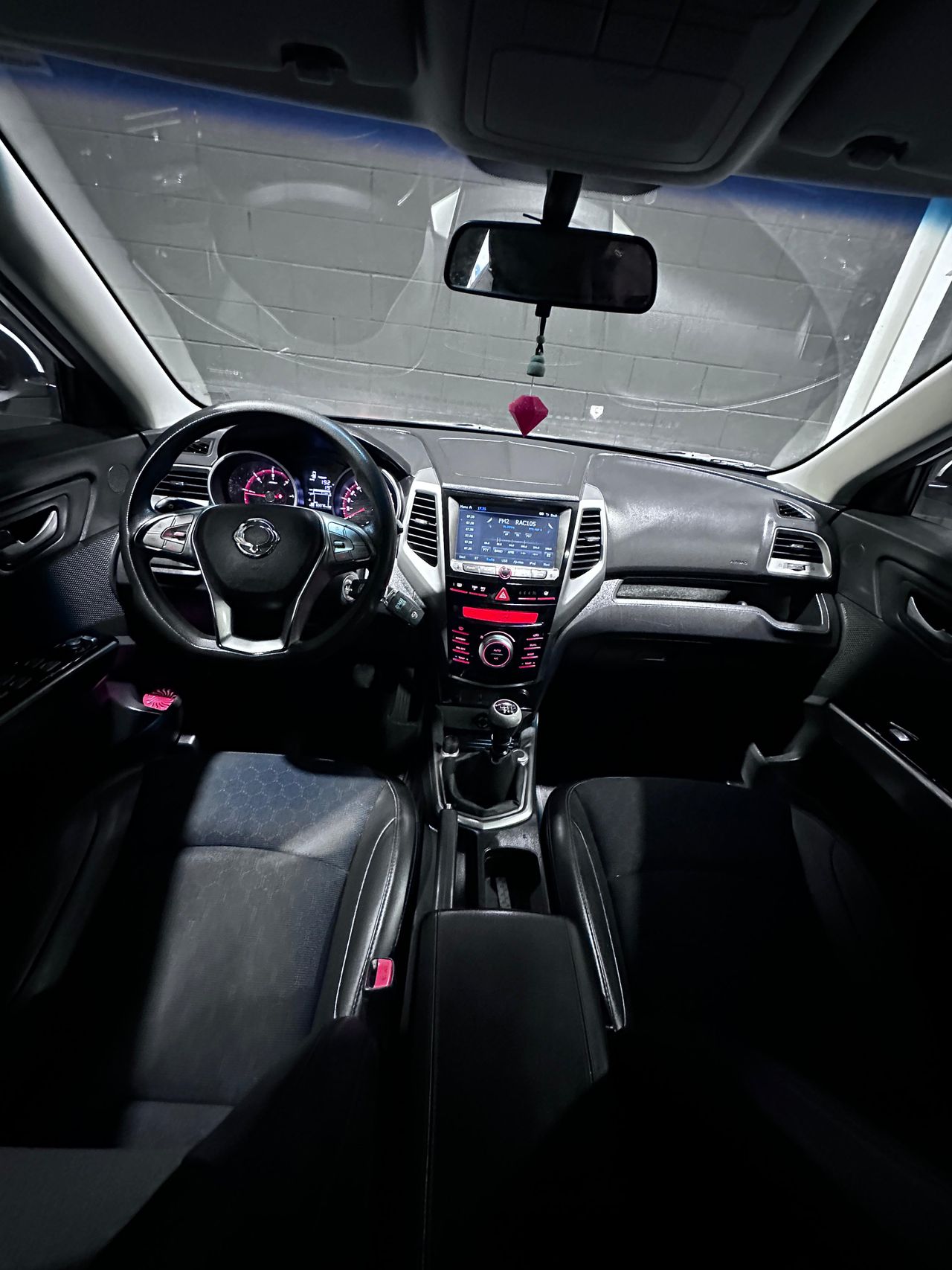 Foto SsangYong Tivoli 11
