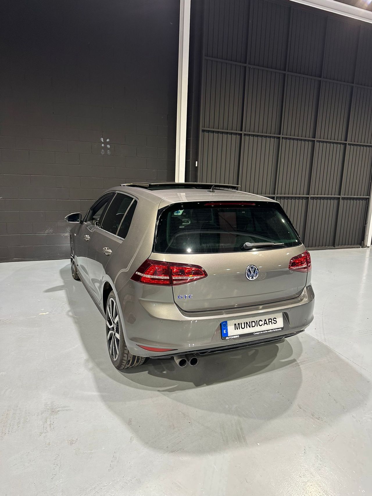 Foto Volkswagen Golf 8