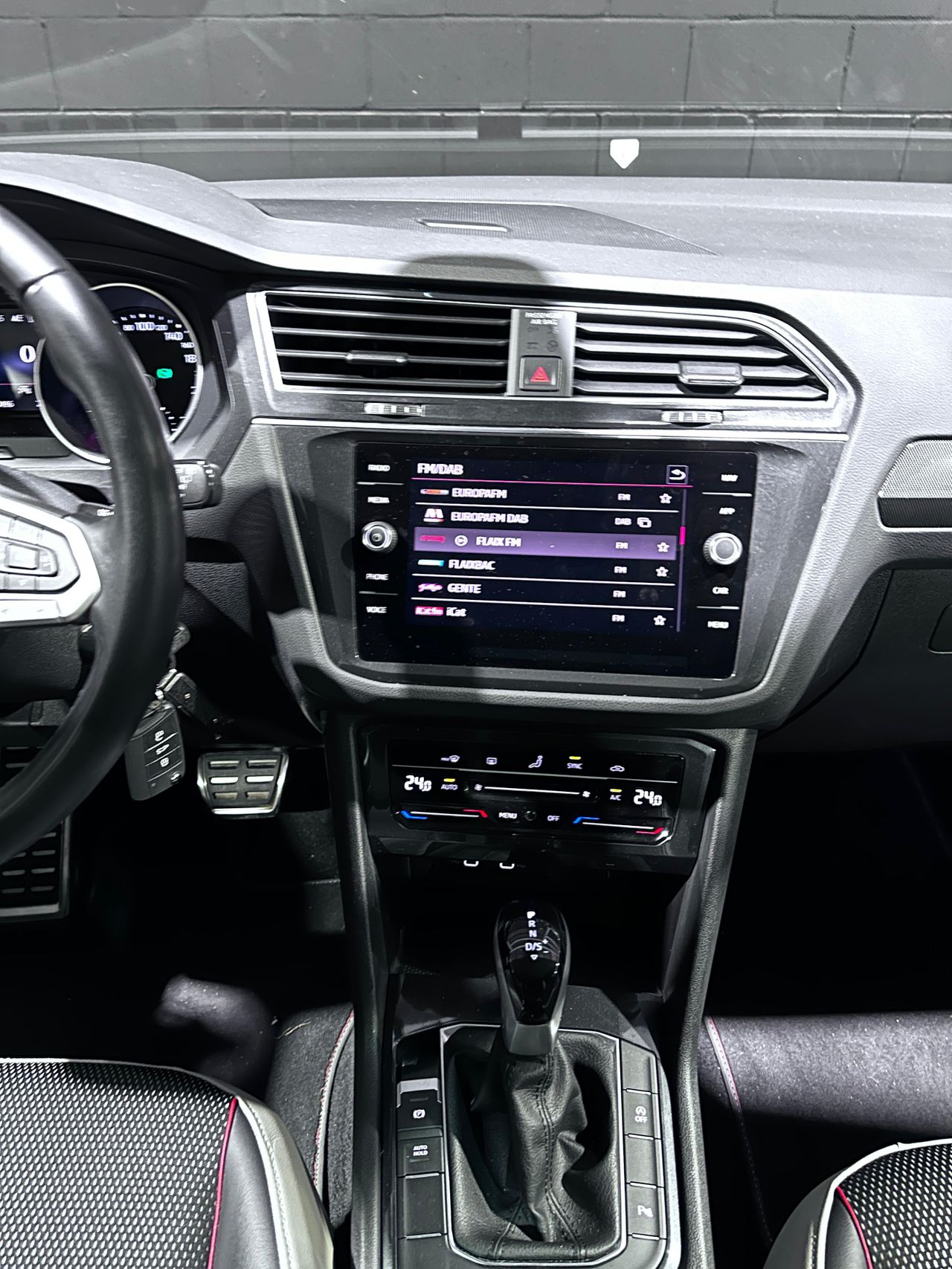 Foto Volkswagen Tiguan 16