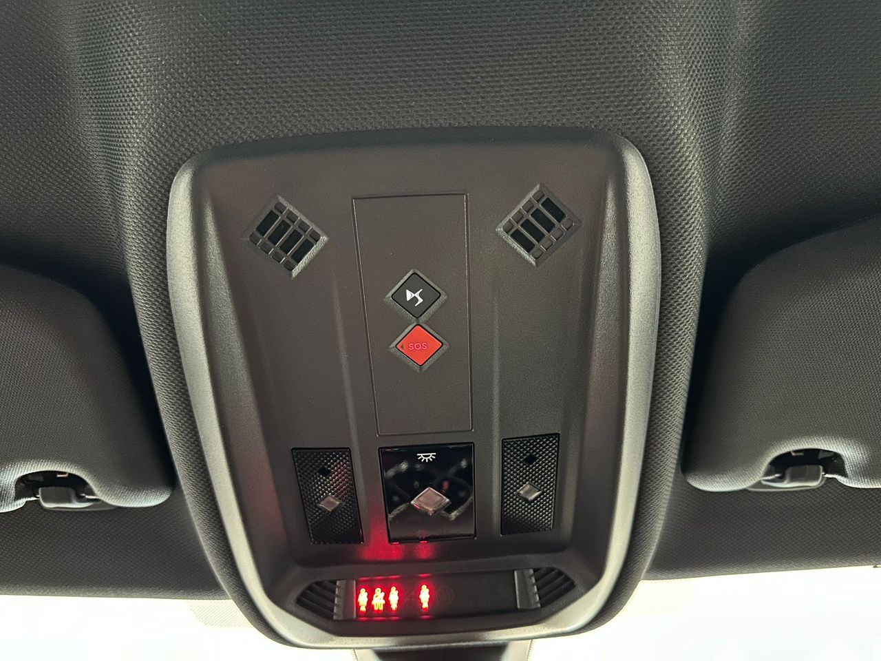 Foto DS Automobiles DS 3 15