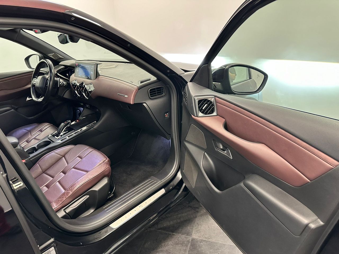 Foto DS Automobiles DS 3 29