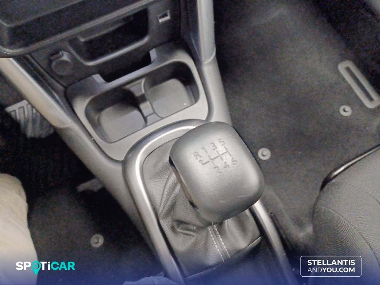 Foto Citroën C3 Aircross 16