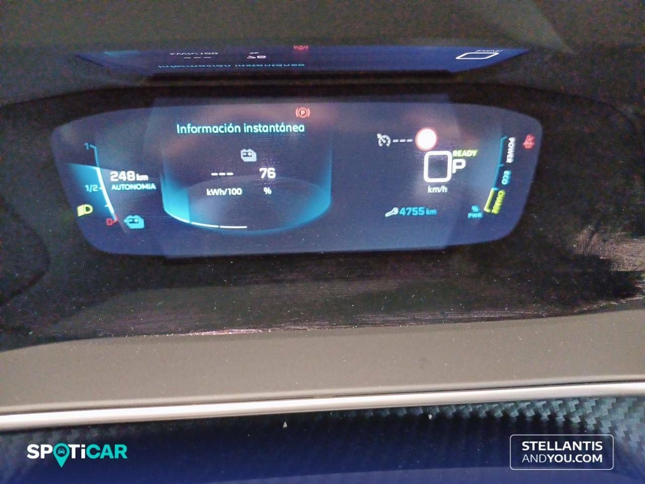 Foto Peugeot 208 12