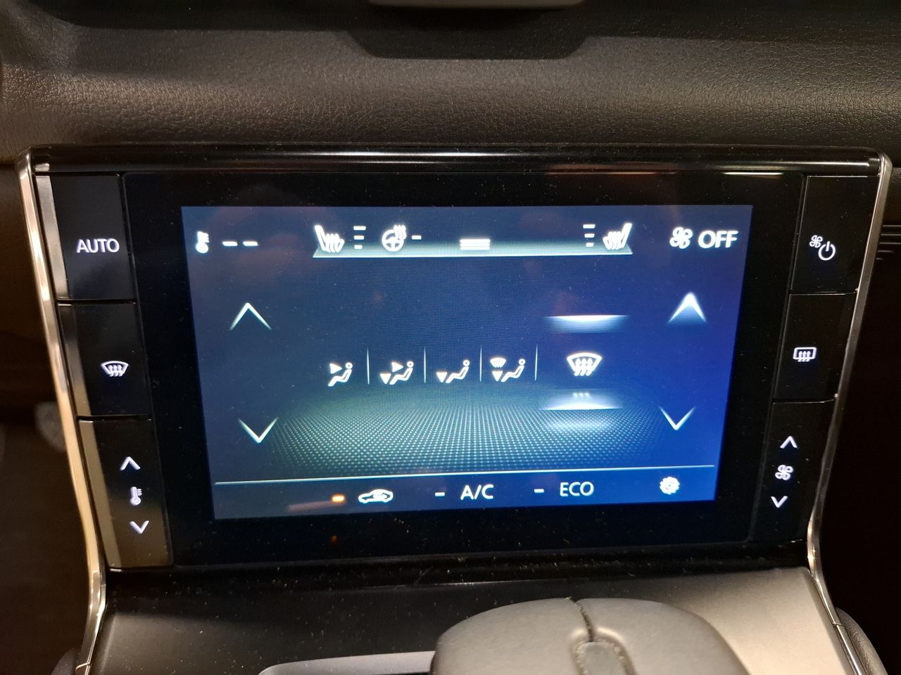 Foto Mazda MX-30 22