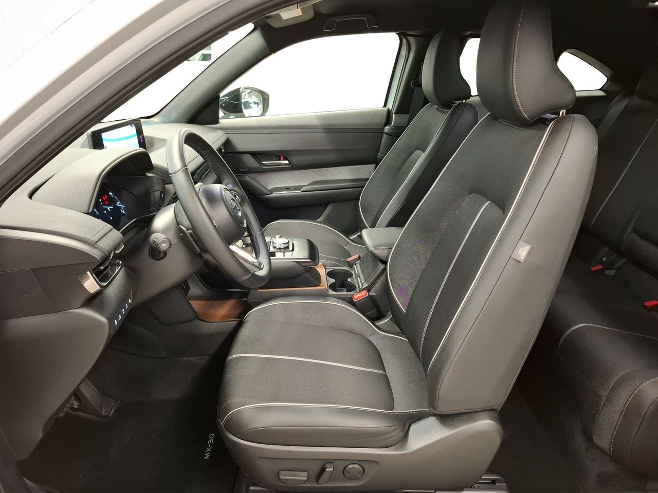 Foto Mazda MX-30 29