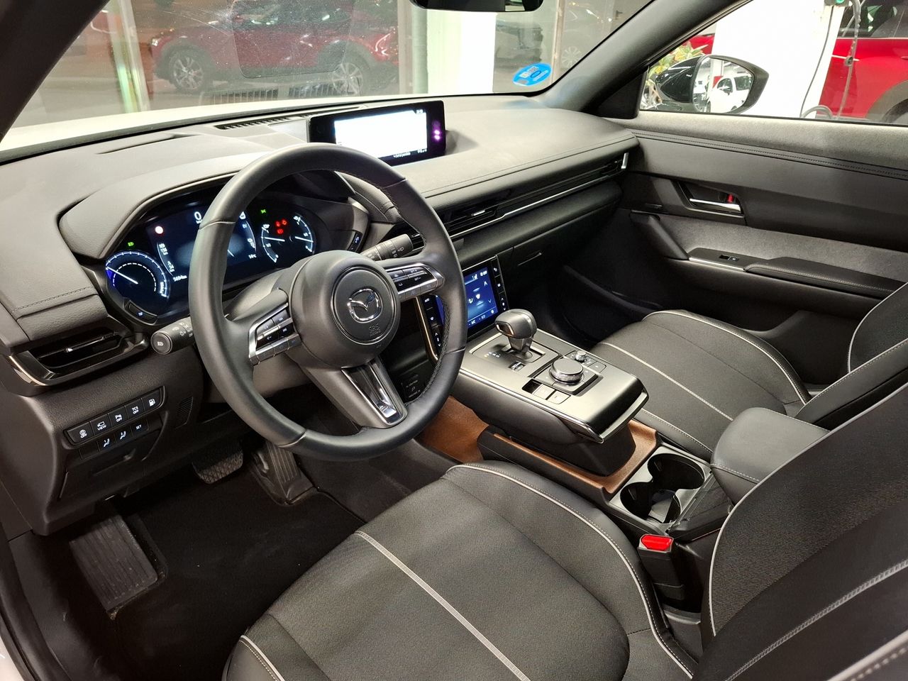 Foto Mazda MX-30 30