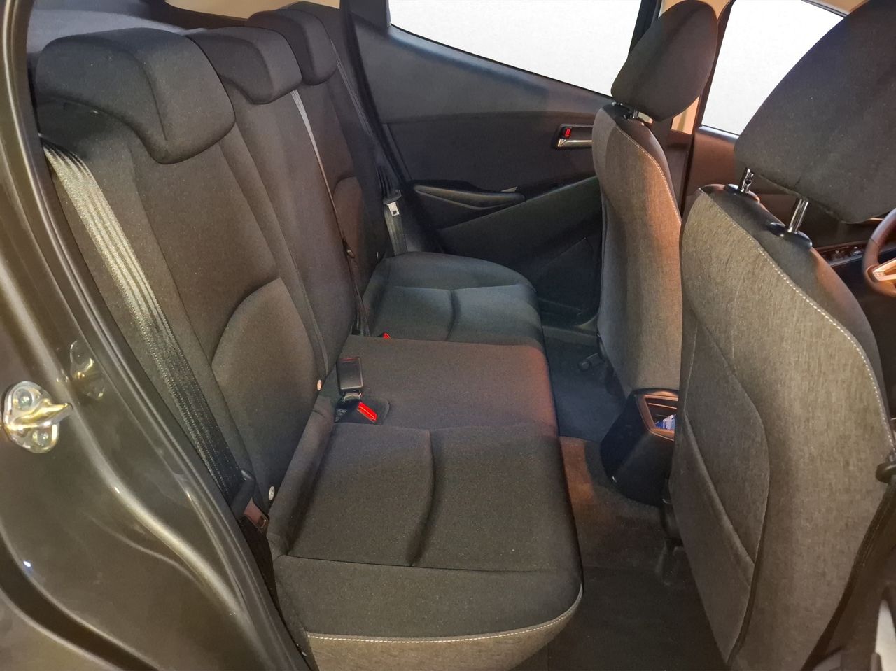 Foto Mazda Mazda2 16
