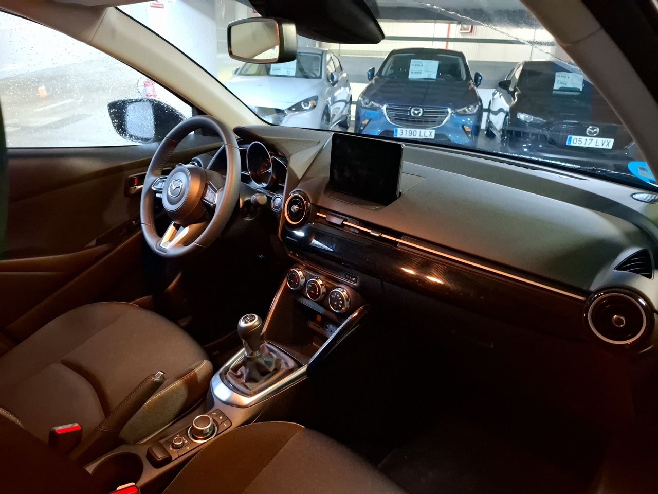 Foto Mazda Mazda2 18