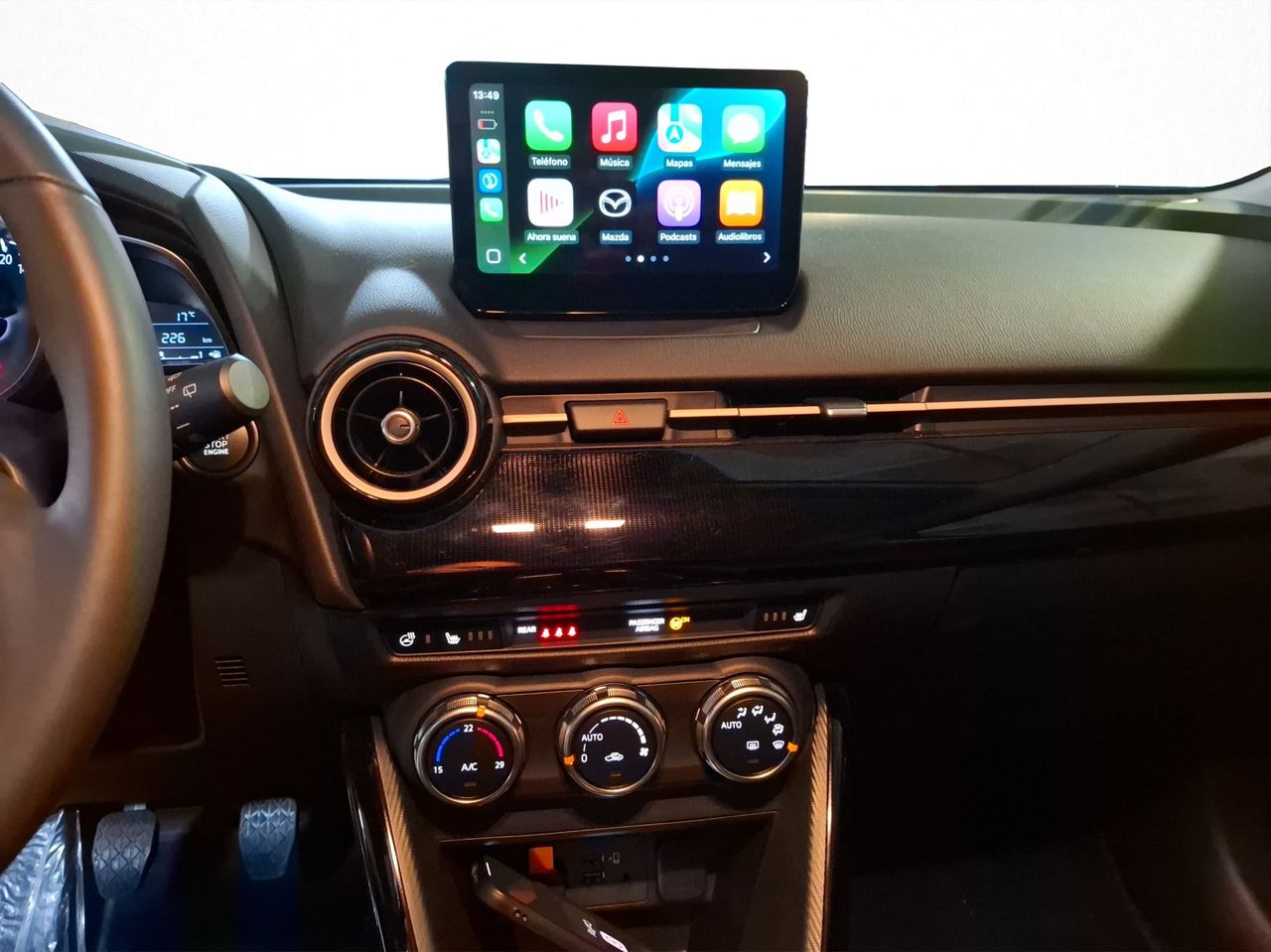 Foto Mazda Mazda2 23