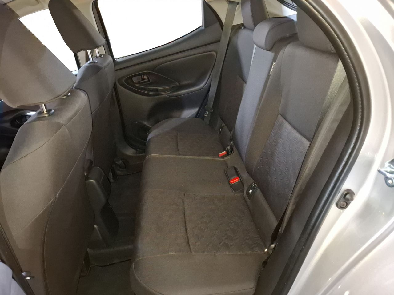 Foto Mazda Mazda2 28