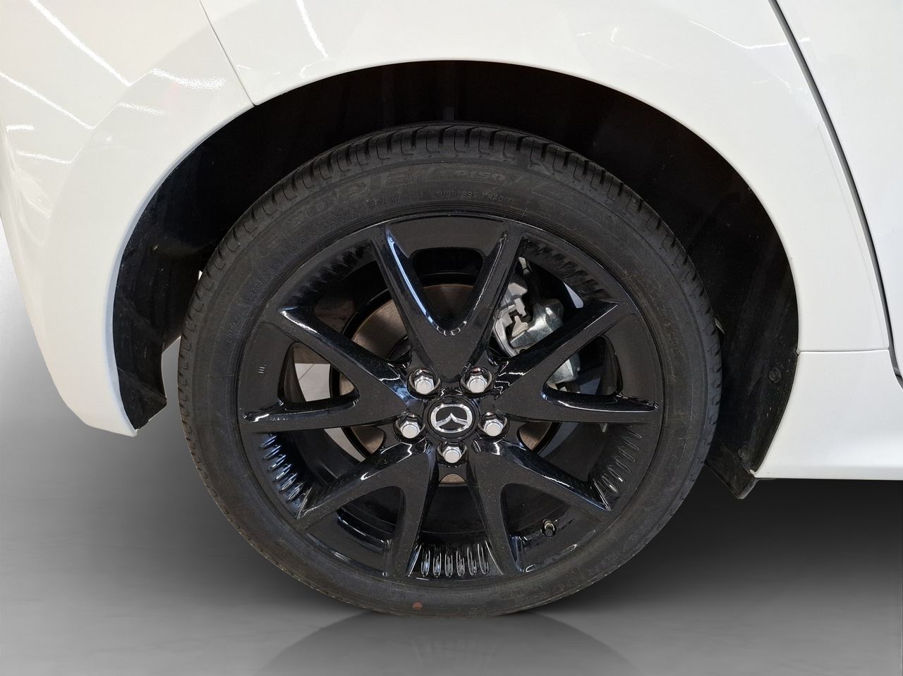 Foto Mazda Mazda2 15