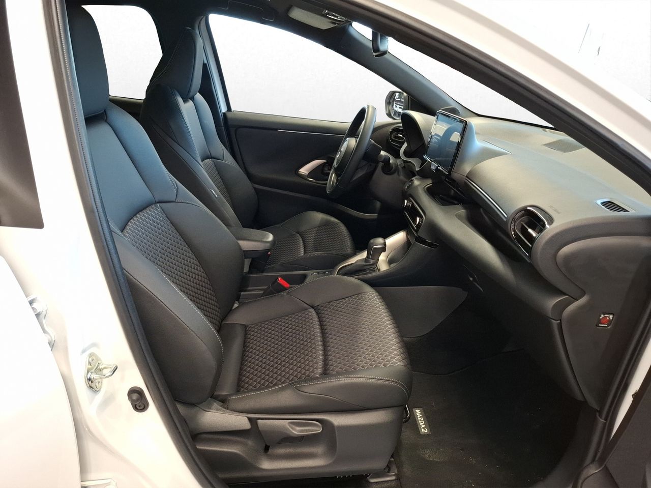 Foto Mazda Mazda2 17