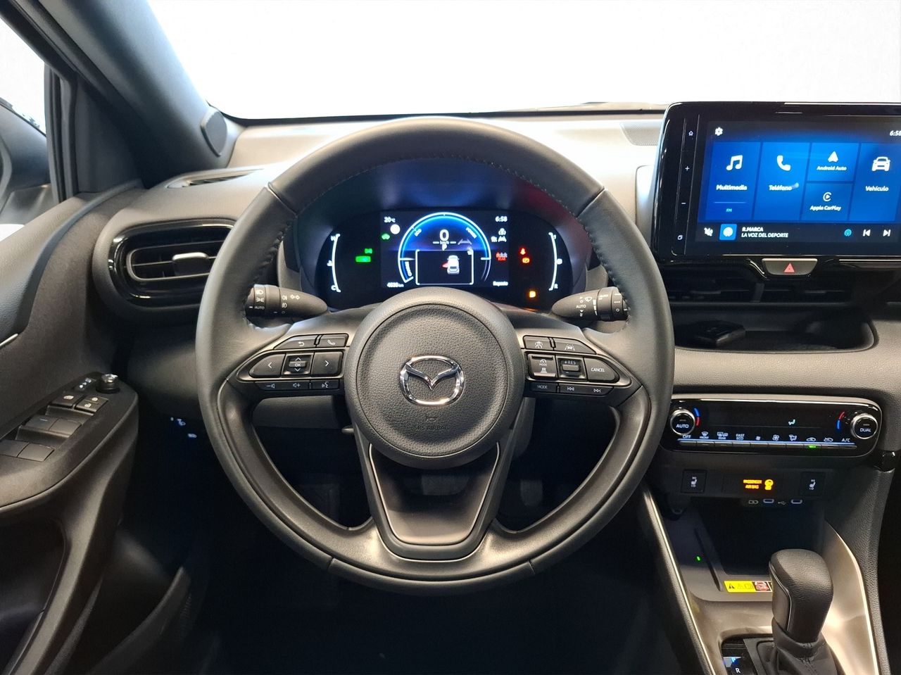 Foto Mazda Mazda2 24