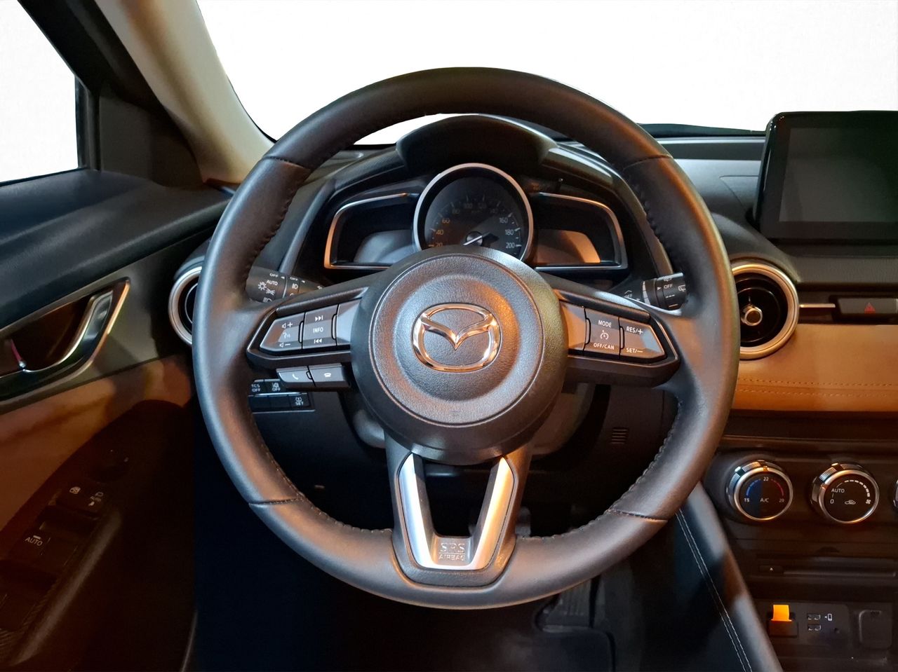 Foto Mazda CX-30 24