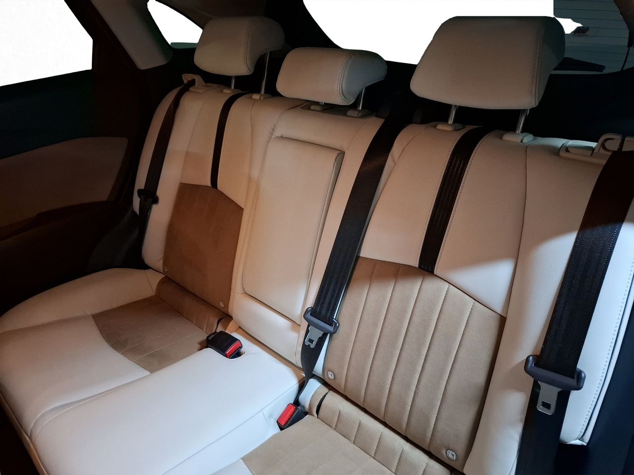 Foto Mazda CX-30 28