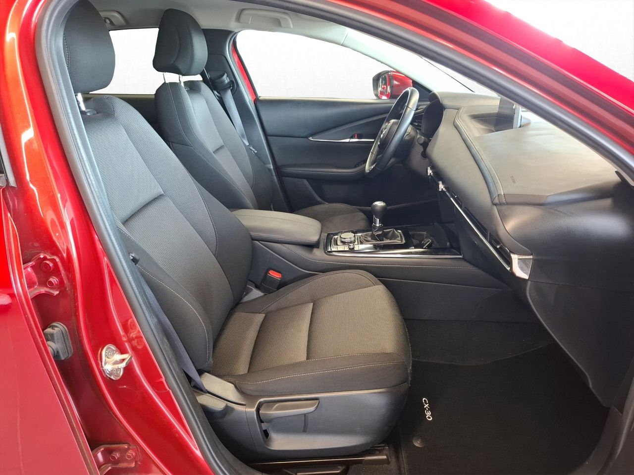 Foto Mazda CX-30 27