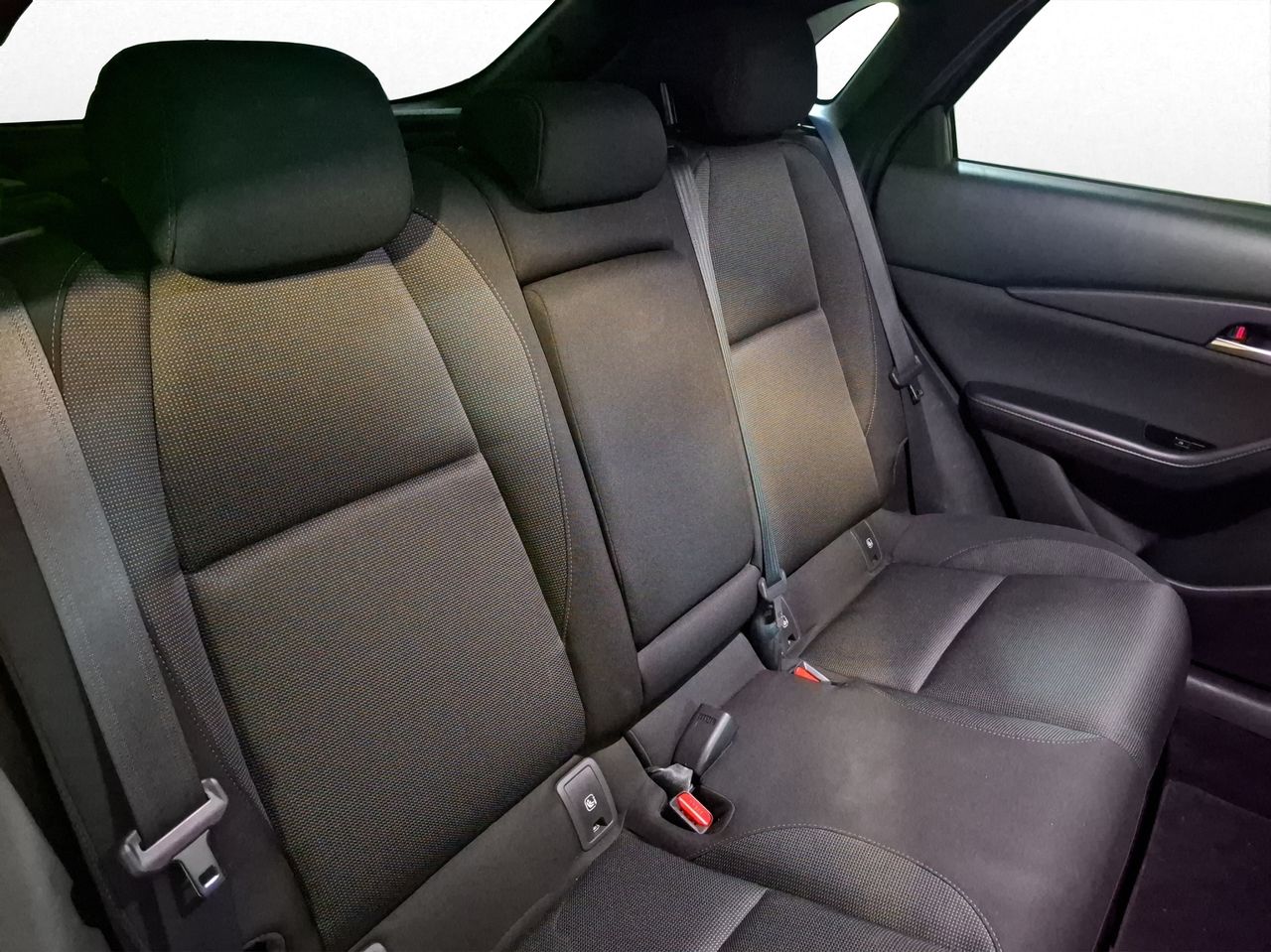 Foto Mazda CX-30 14