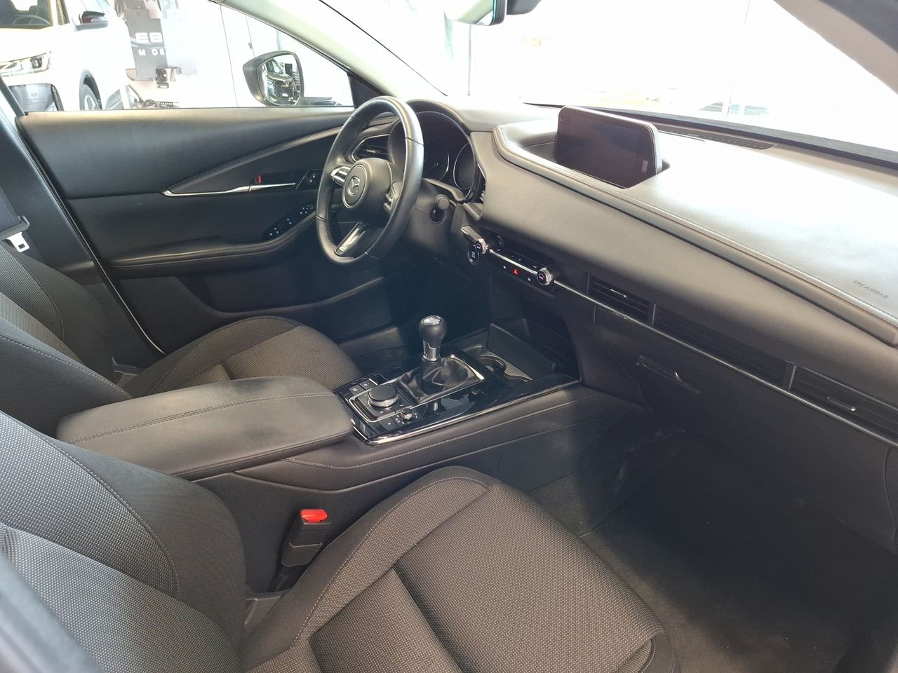 Foto Mazda CX-30 18