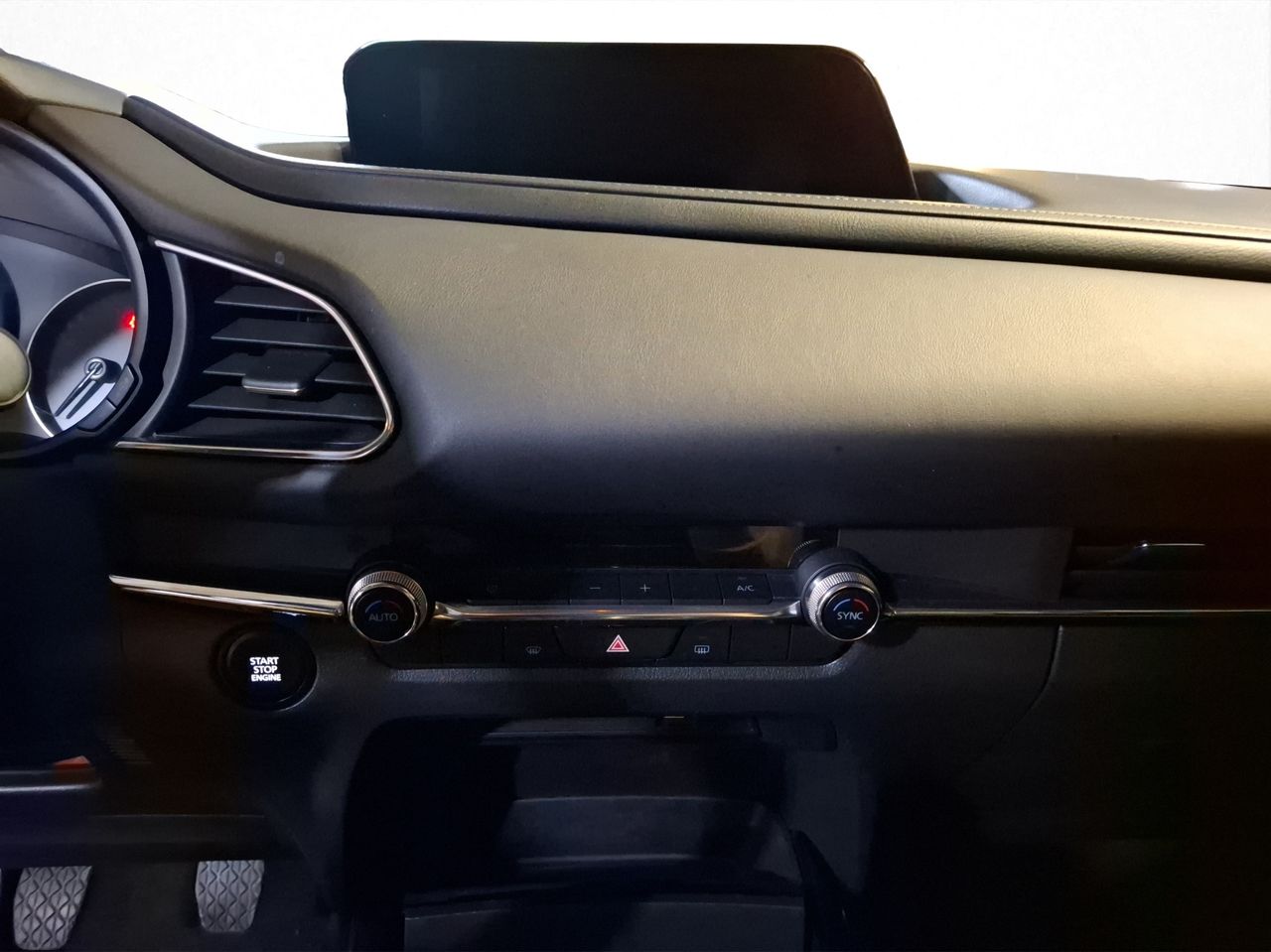 Foto Mazda CX-30 23