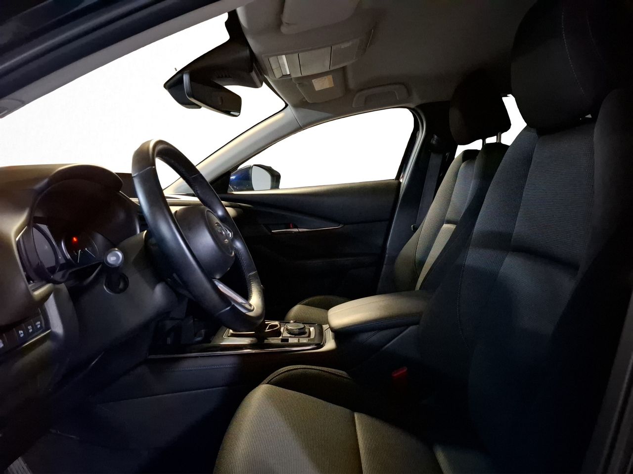Foto Mazda CX-30 29