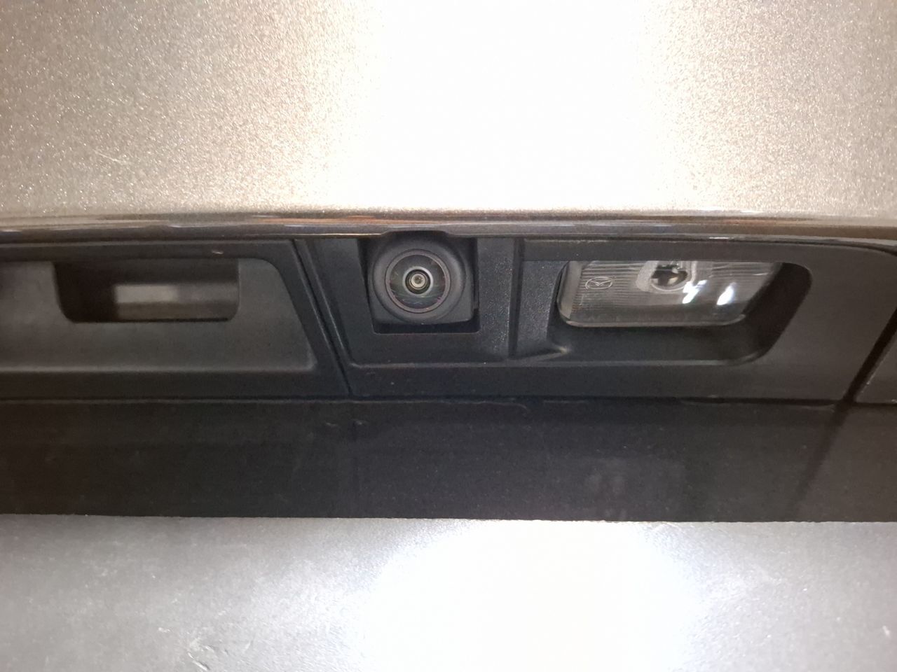 Foto Mazda CX-30 13