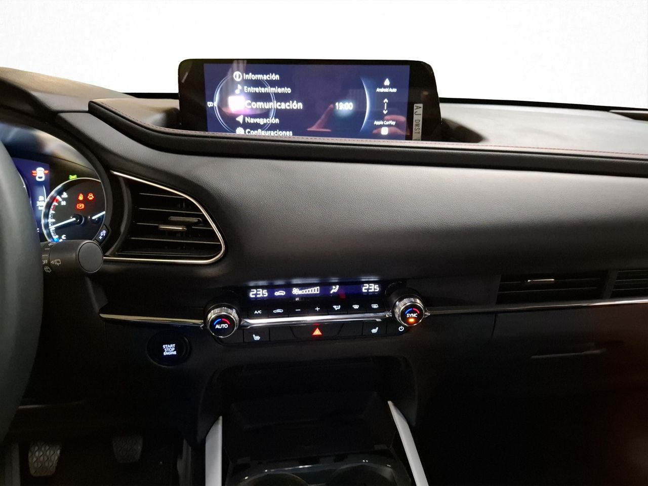 Foto Mazda CX-30 23