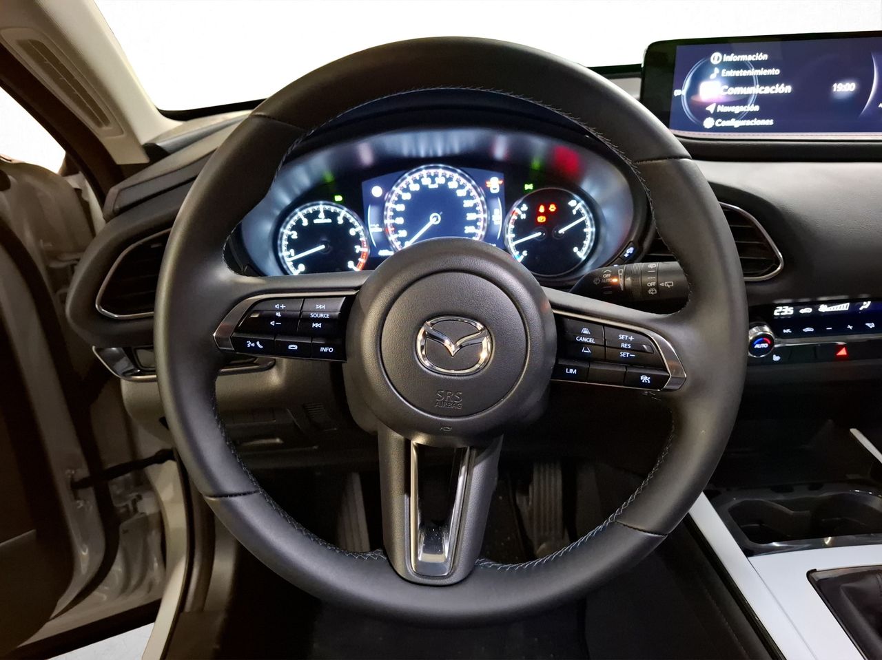 Foto Mazda CX-30 24