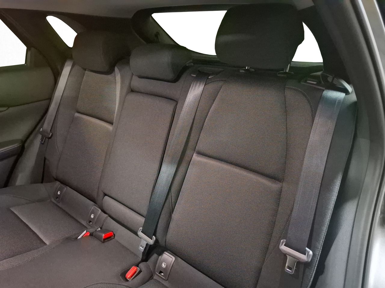 Foto Mazda CX-30 27