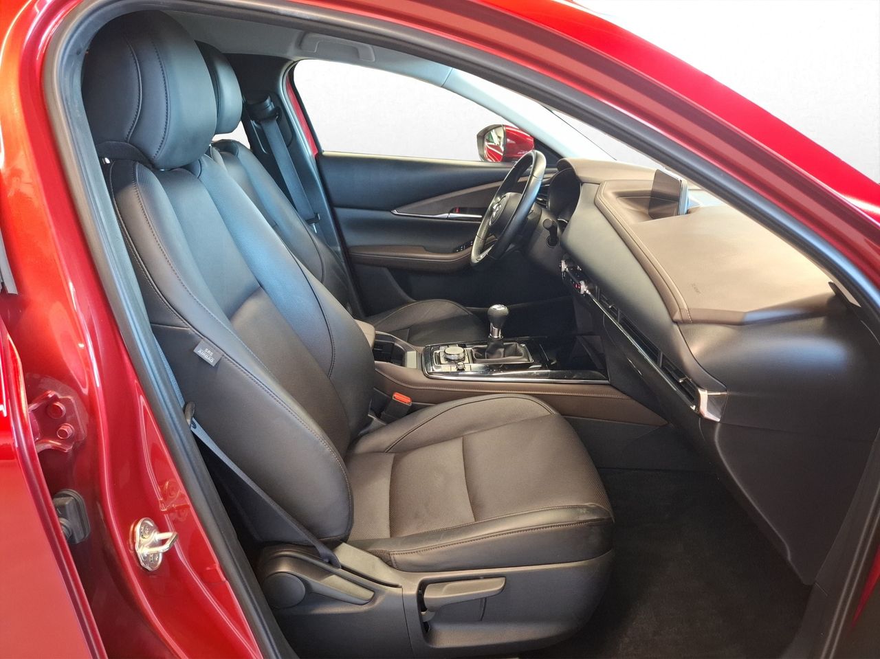 Foto Mazda CX-30 17
