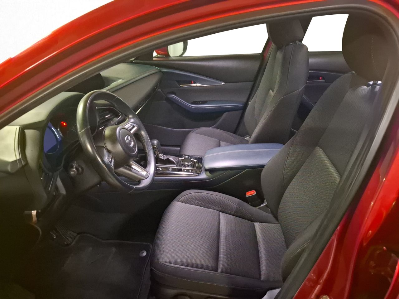Foto Mazda CX-30 29