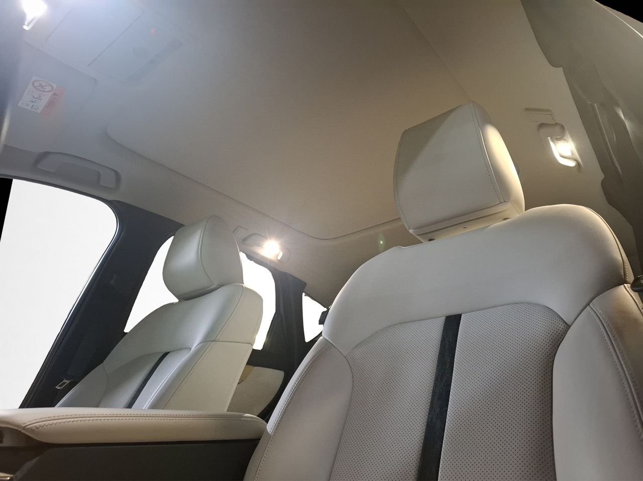 Foto Mazda CX-60 26