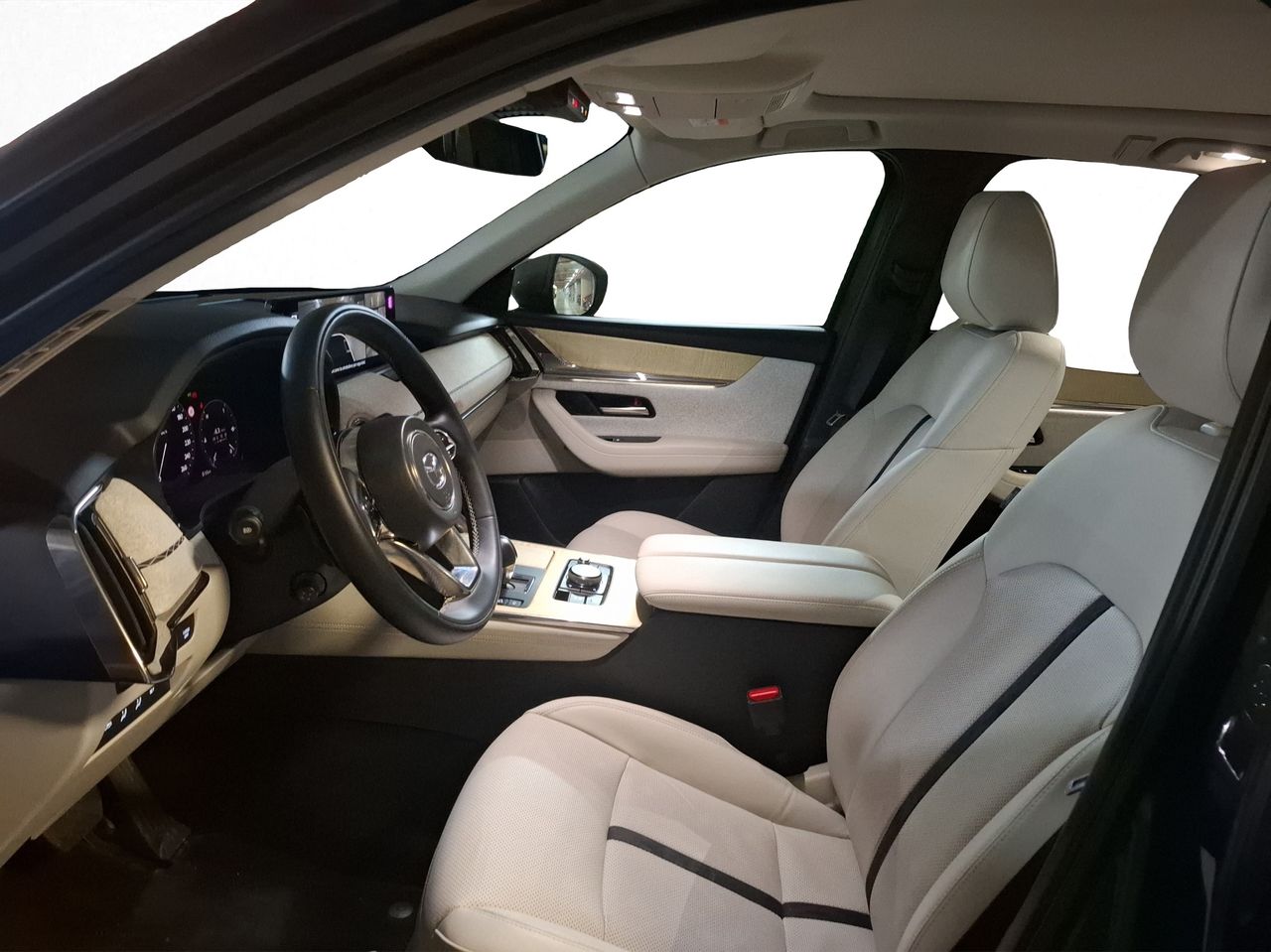 Foto Mazda CX-60 29