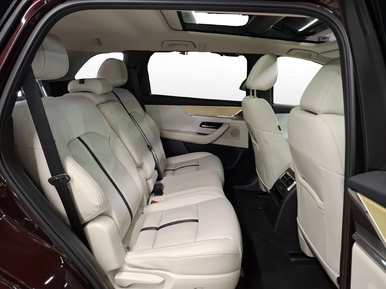Foto Mazda CX-80 16