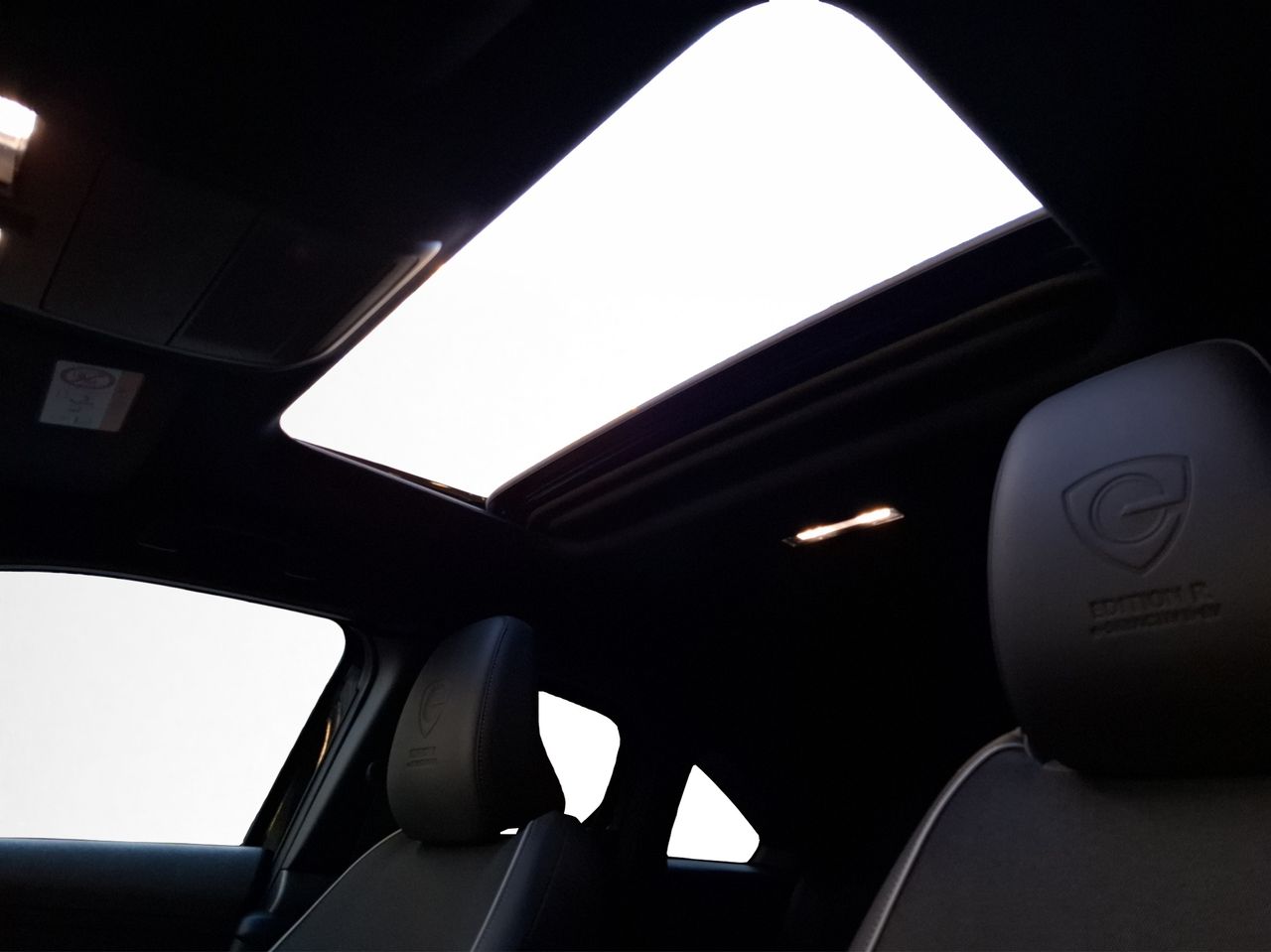 Foto Mazda MX-30 26