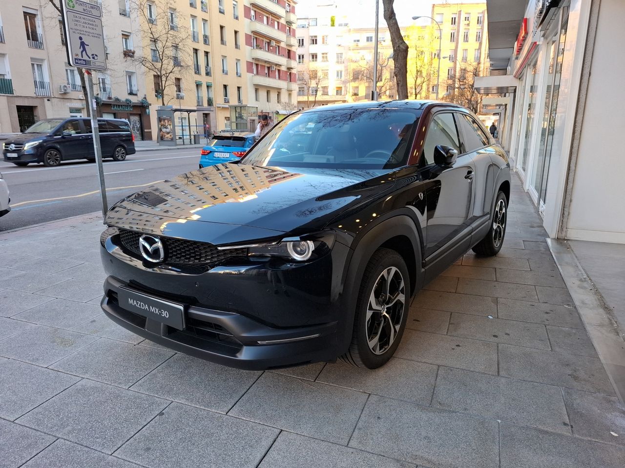 Foto Mazda MX-30 31