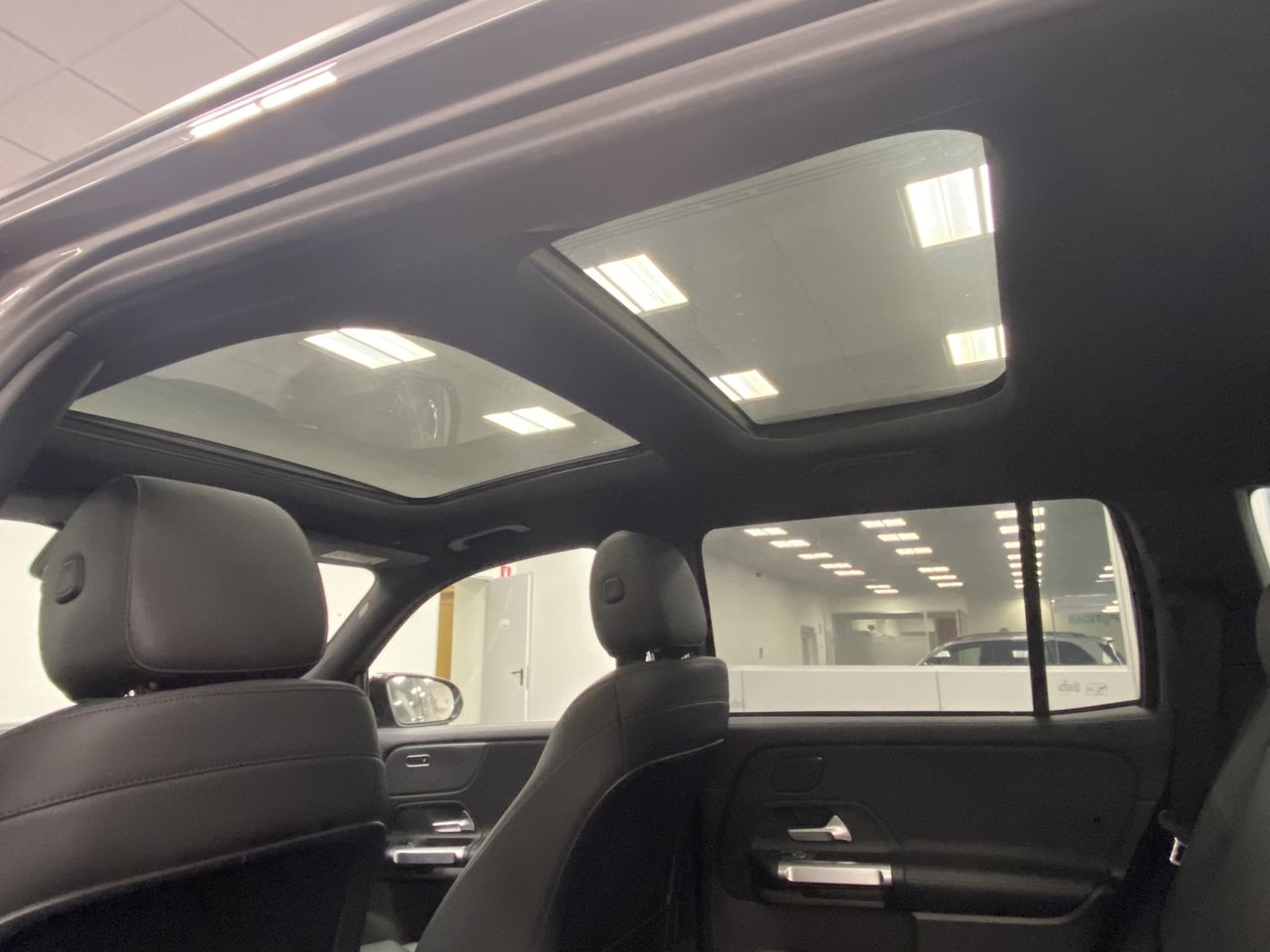 Foto Mercedes-Benz Clase GLB 7