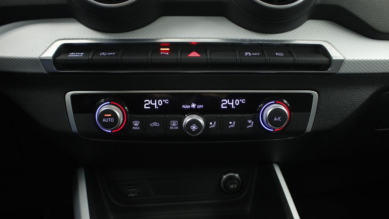 Foto Audi Q2 11