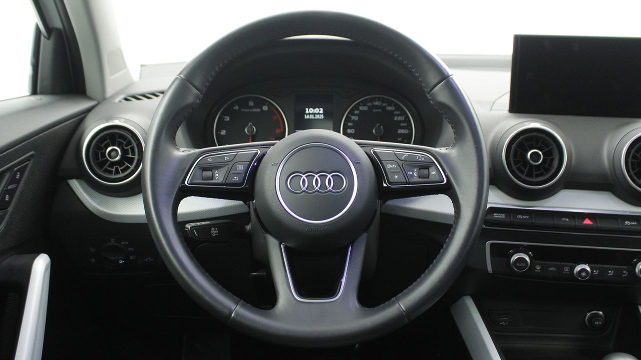 Foto Audi Q2 13