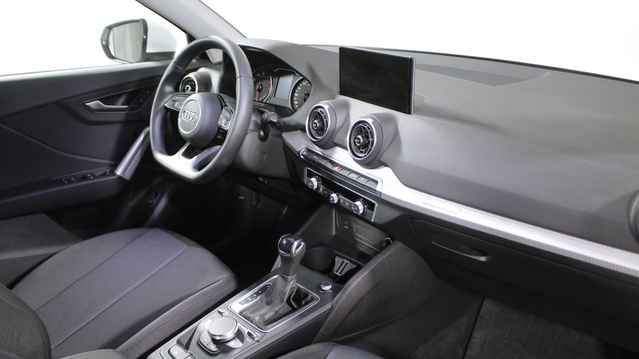 Foto Audi Q2 15