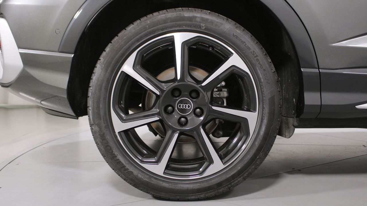 Foto Audi Q3 8