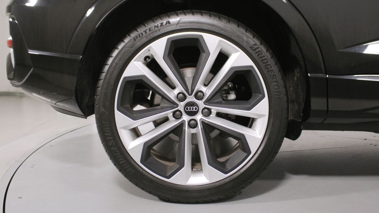 Foto Audi Q3 8